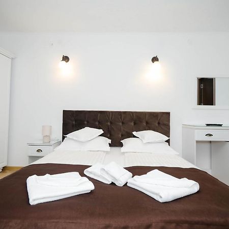 Hotel Casa Marica à Băile Herculane Extérieur photo