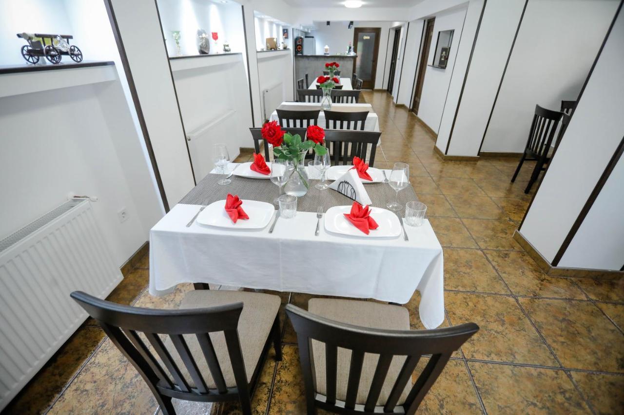 Hotel Casa Marica à Băile Herculane Extérieur photo